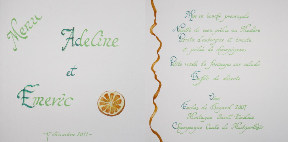 Menu de mariage vert et orange. Carré 15 × 15 cm plié en deux.